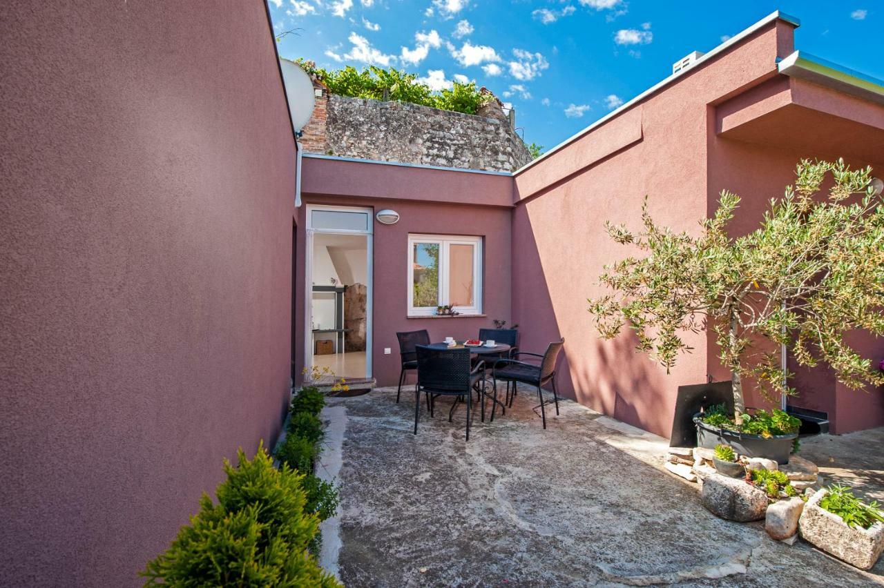 Apartment Dietro La Grotta *
