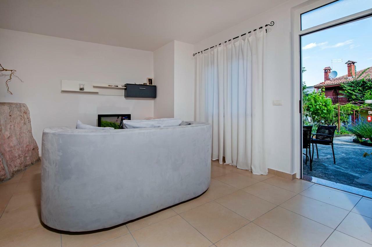 Apartment Dietro La Grotta *